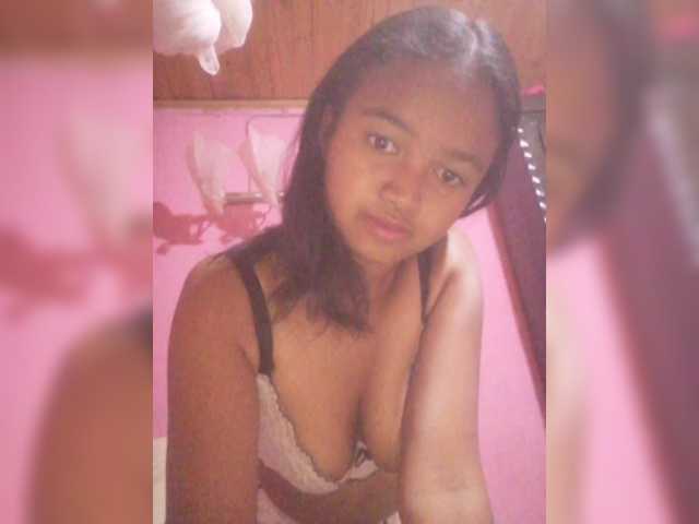 Aliciaa webcam