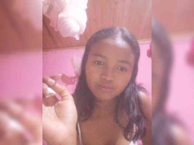 Aliciaa webcam