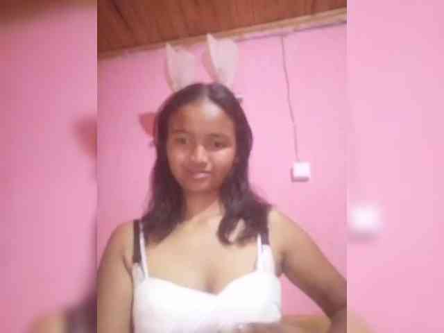 Aliciaa webcam