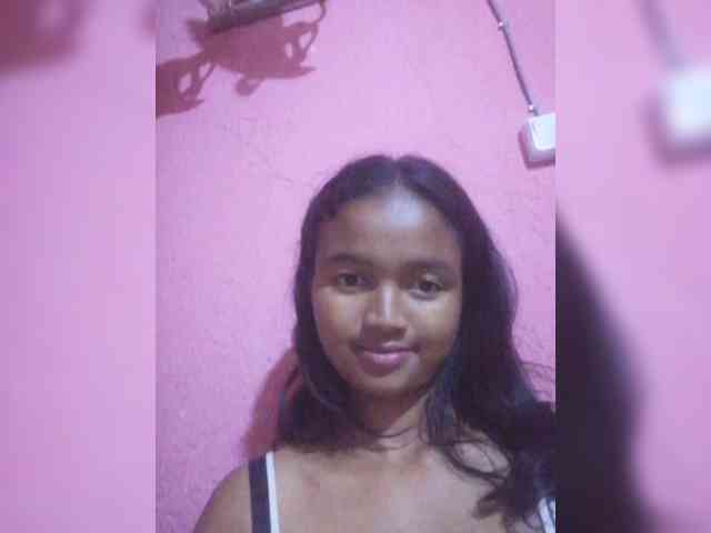 Aliciaa webcam