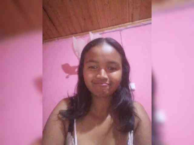 Aliciaa webcam