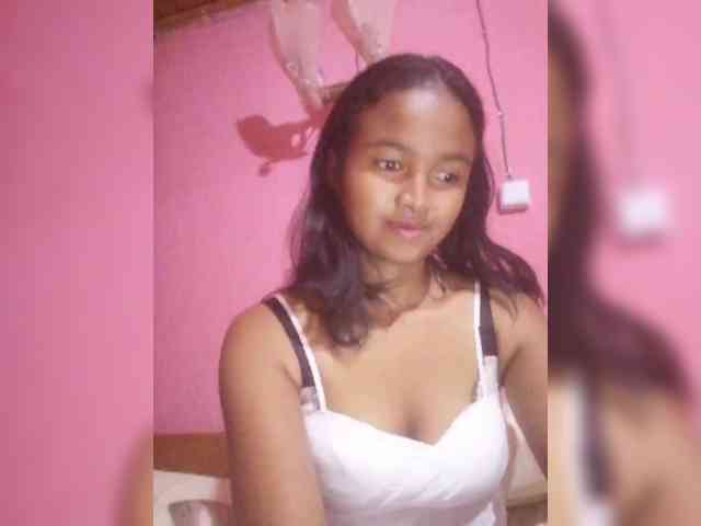 Aliciaa webcam