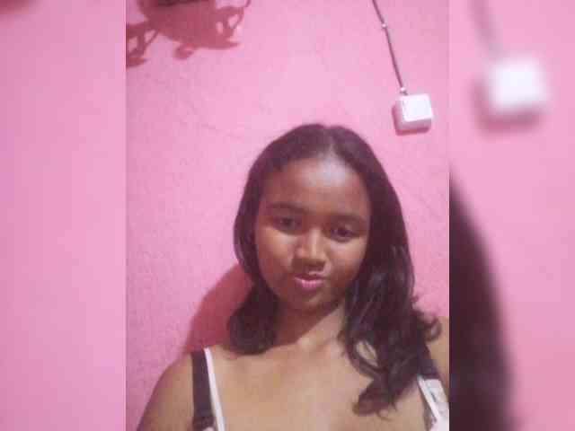 Aliciaa webcam