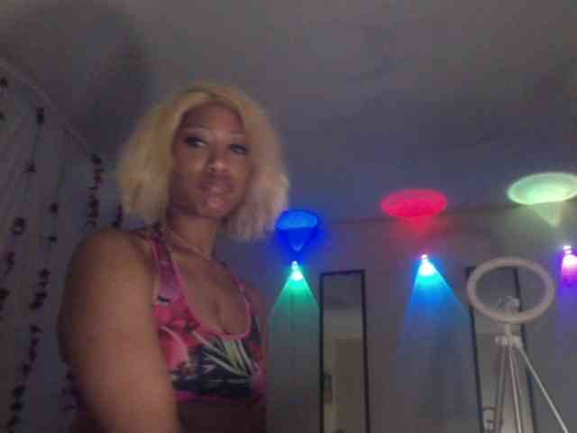 TheGirlNextDoor webcam