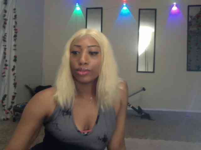 TheGirlNextDoor webcam