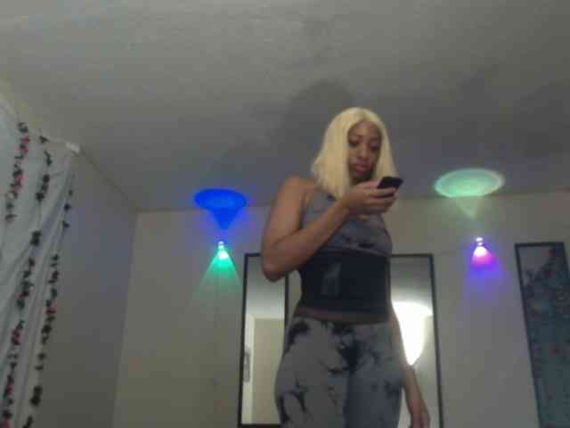 TheGirlNextDoor webcam