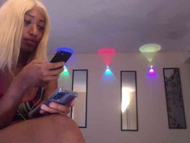 TheGirlNextDoor webcam