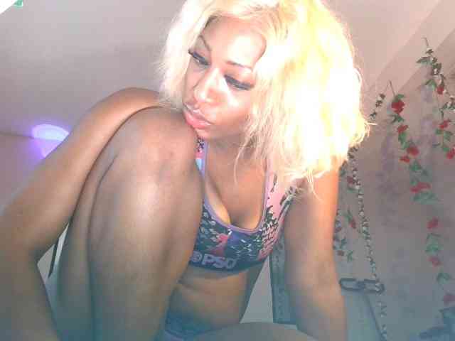 TheGirlNextDoor webcam