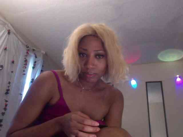 TheGirlNextDoor webcam