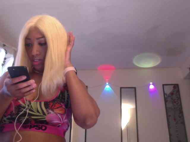 TheGirlNextDoor webcam
