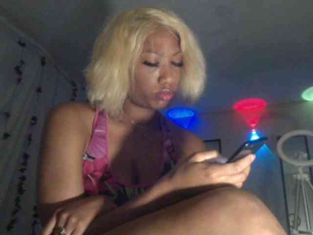 TheGirlNextDoor webcam