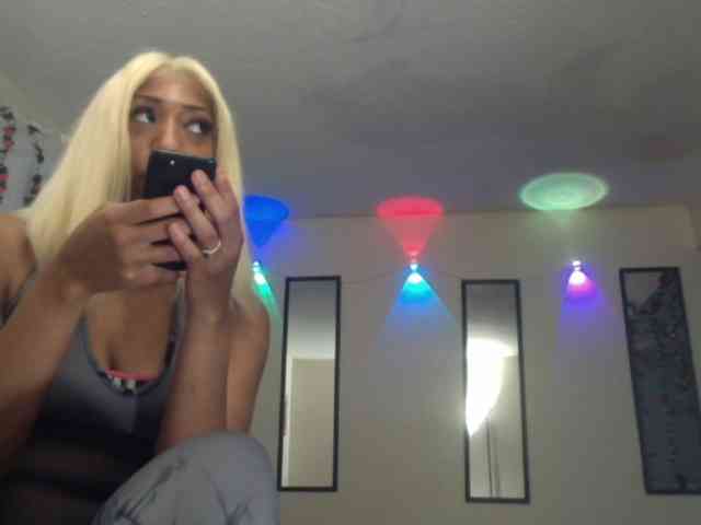 TheGirlNextDoor webcam