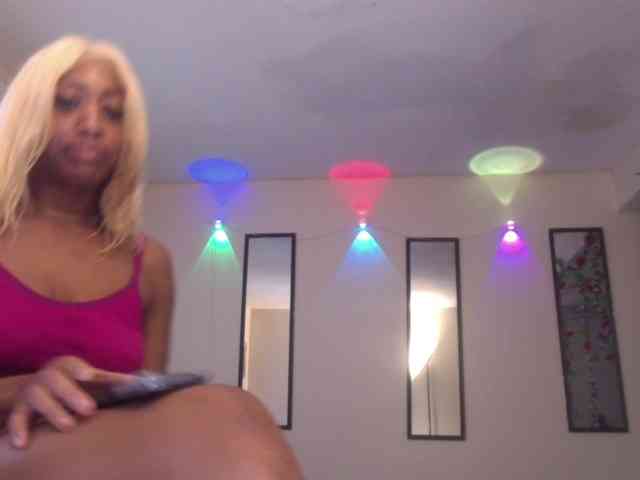 TheGirlNextDoor webcam