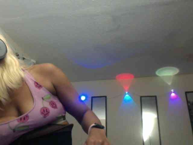 TheGirlNextDoor webcam