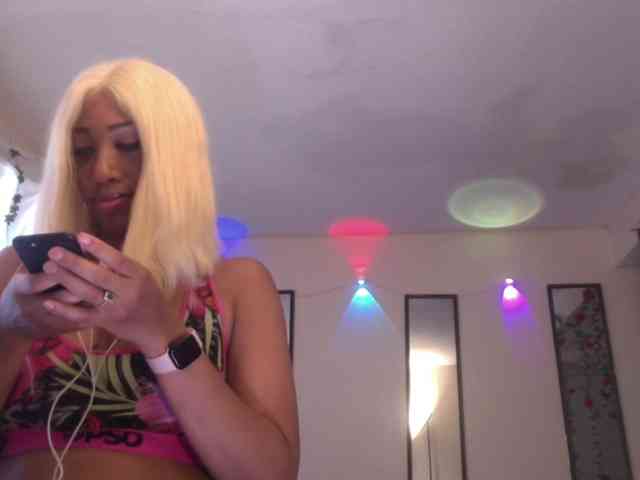 TheGirlNextDoor webcam