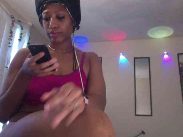 TheGirlNextDoor webcam