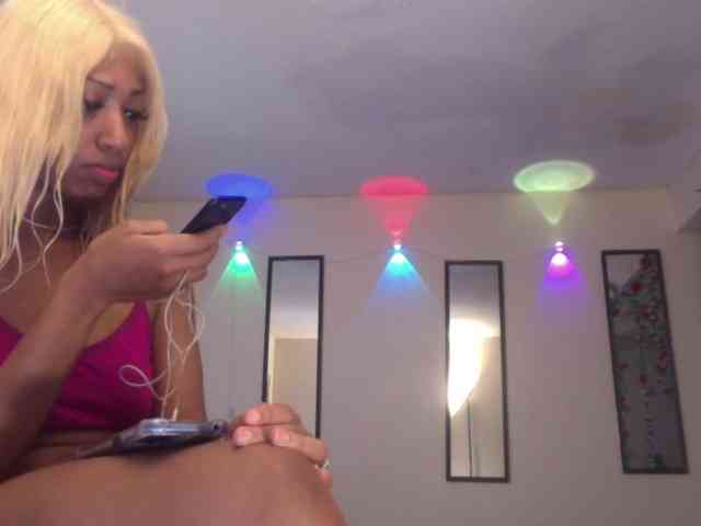 TheGirlNextDoor webcam