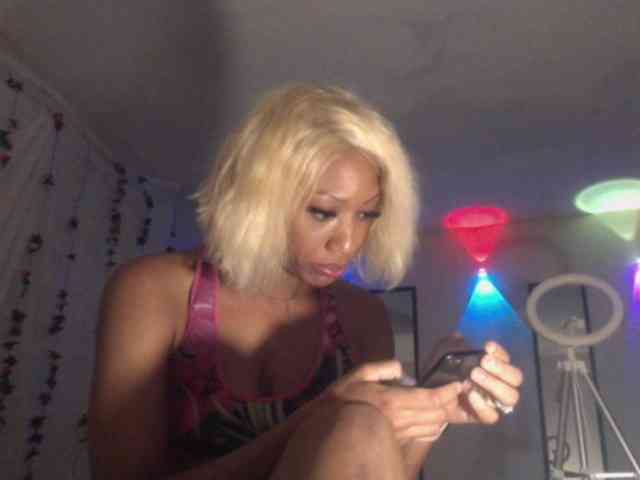 TheGirlNextDoor webcam