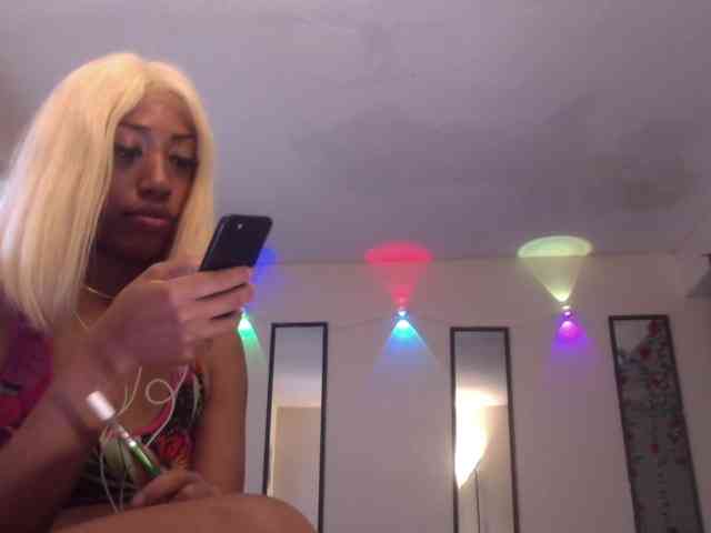 TheGirlNextDoor webcam