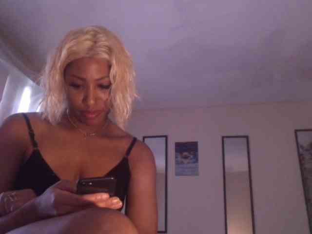TheGirlNextDoor webcam