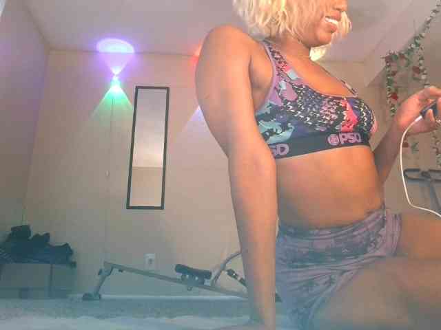 TheGirlNextDoor webcam