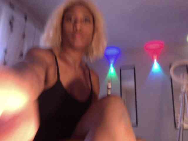 TheGirlNextDoor webcam