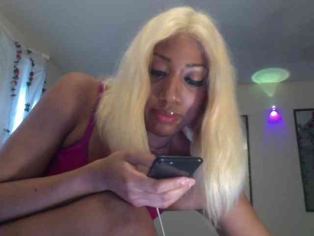 TheGirlNextDoor webcam