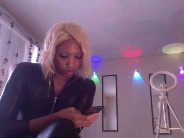 TheGirlNextDoor webcam