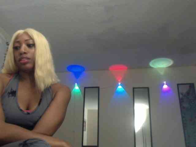 TheGirlNextDoor webcam