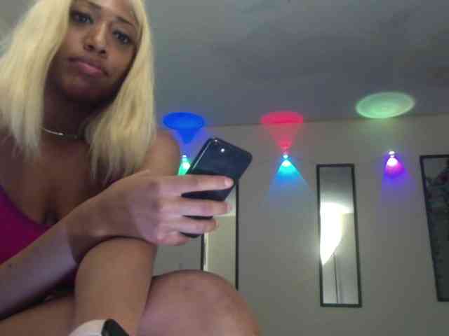 TheGirlNextDoor webcam