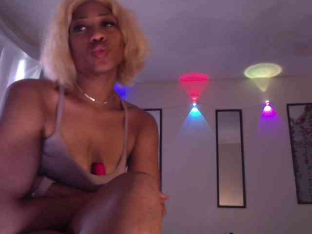 TheGirlNextDoor webcam