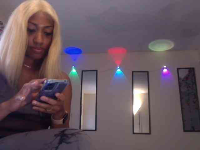 TheGirlNextDoor webcam