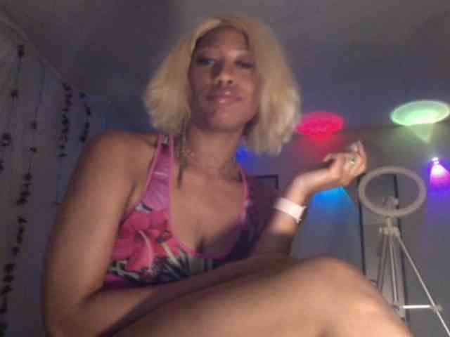 TheGirlNextDoor webcam