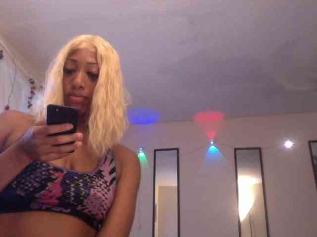 TheGirlNextDoor webcam