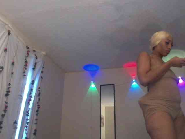 TheGirlNextDoor webcam