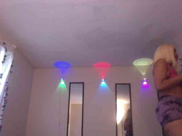 TheGirlNextDoor webcam