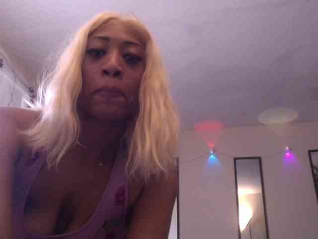 TheGirlNextDoor webcam