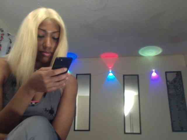 TheGirlNextDoor webcam