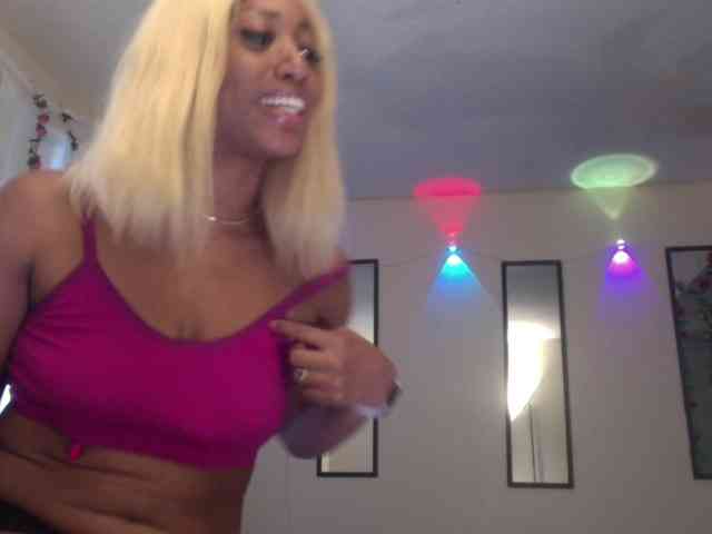 TheGirlNextDoor webcam