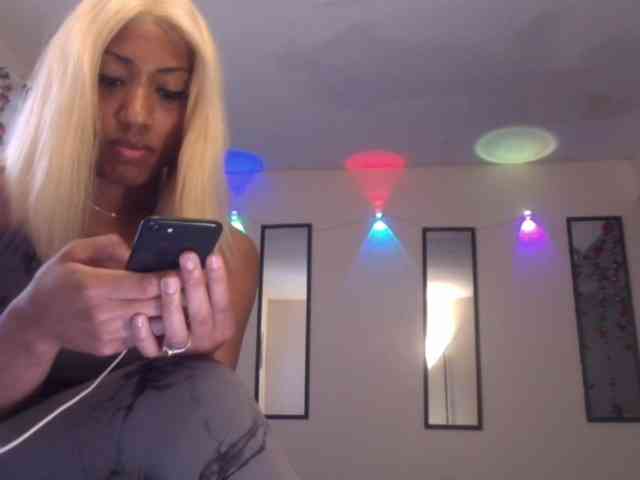 TheGirlNextDoor webcam