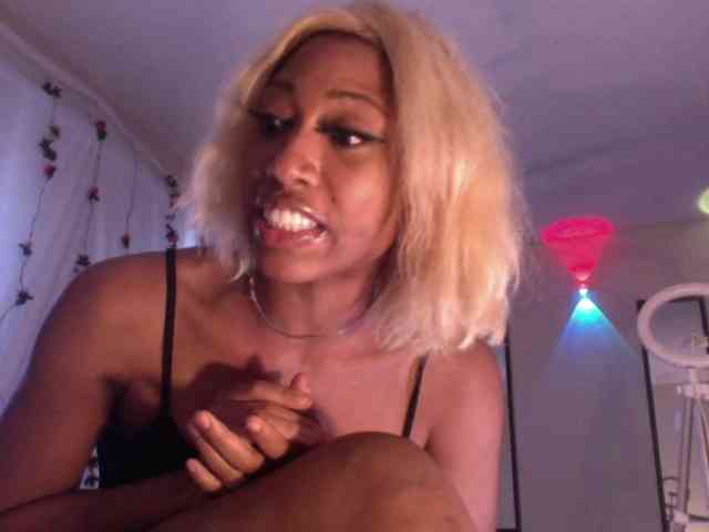 TheGirlNextDoor webcam