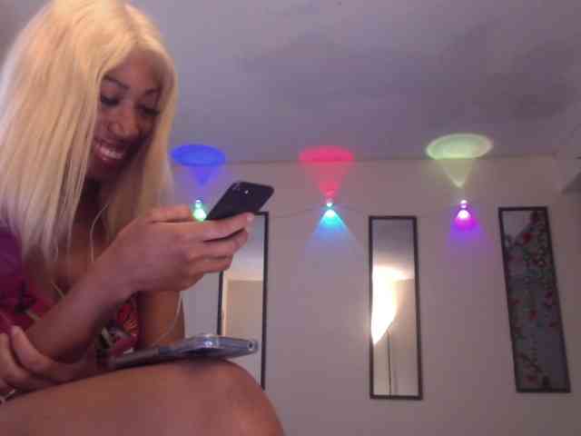 TheGirlNextDoor webcam