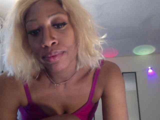 TheGirlNextDoor webcam