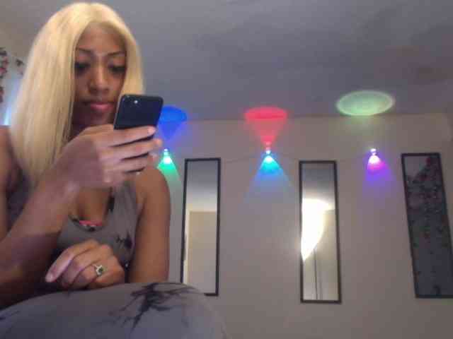 TheGirlNextDoor webcam