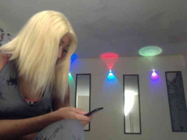 TheGirlNextDoor webcam