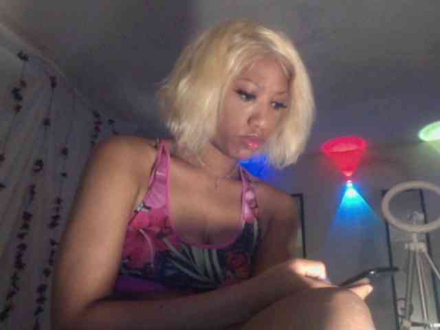 TheGirlNextDoor webcam