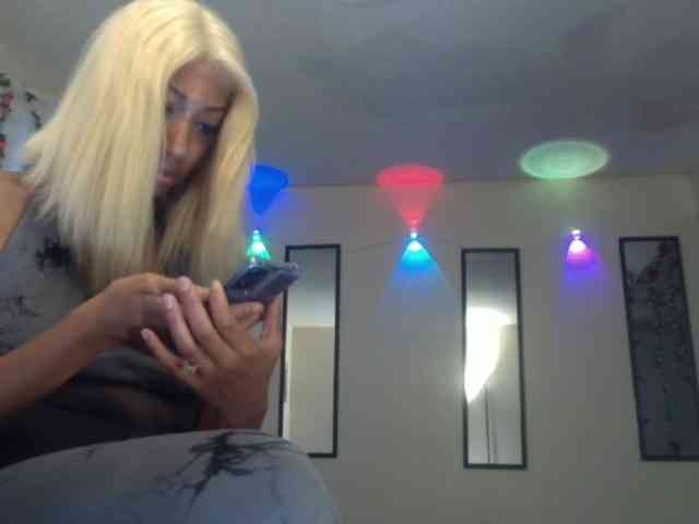 TheGirlNextDoor webcam