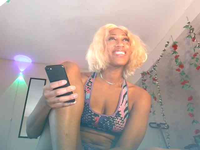 TheGirlNextDoor webcam