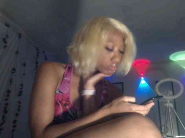 TheGirlNextDoor webcam