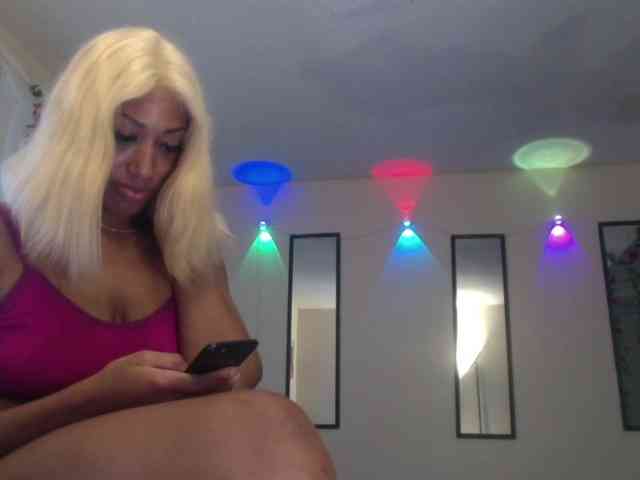 TheGirlNextDoor webcam